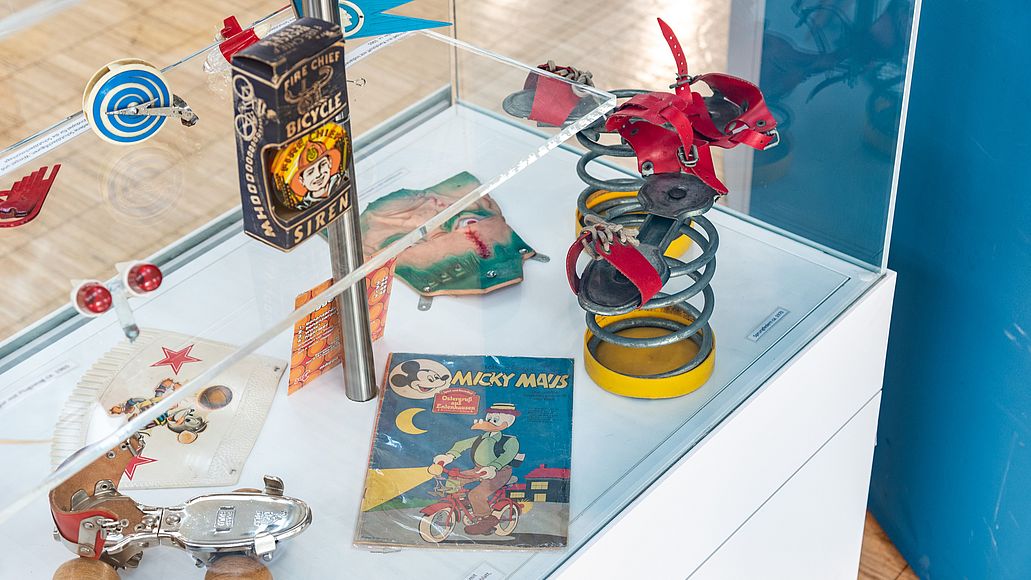 to the special exhibitions.