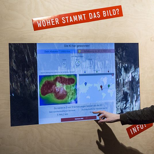 Exponat Bilderkennung im Erlebnisraum KI Deutsches Museum Bonn.