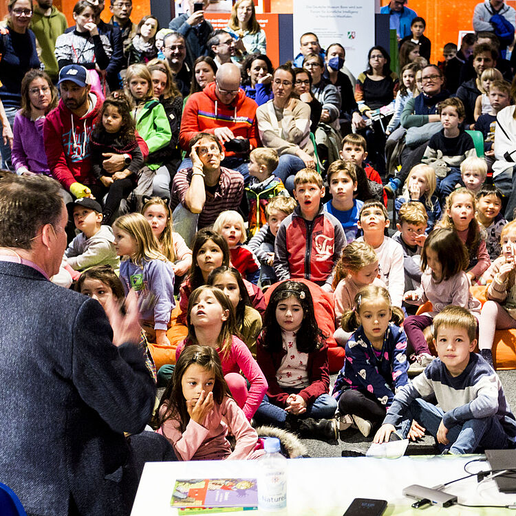 Auftritt während des Lesefestes 2023 im Deutschen Museum Bonn.