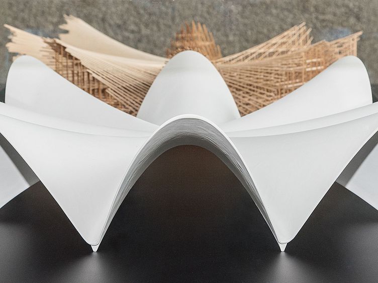 Modell "Restaurant Los Manantiales". Im Hintegrund das Schalungsmodell.