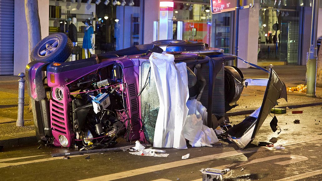 zur Sonderausstellung „Wahnsinn – Illegale Autorennen“.