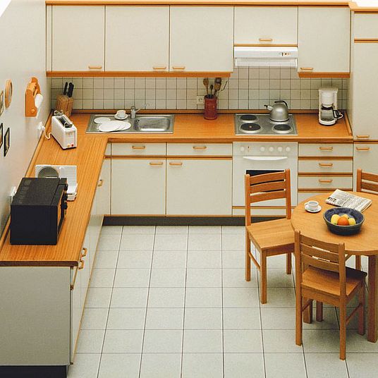 Model of a kitchen from the period around 1990.