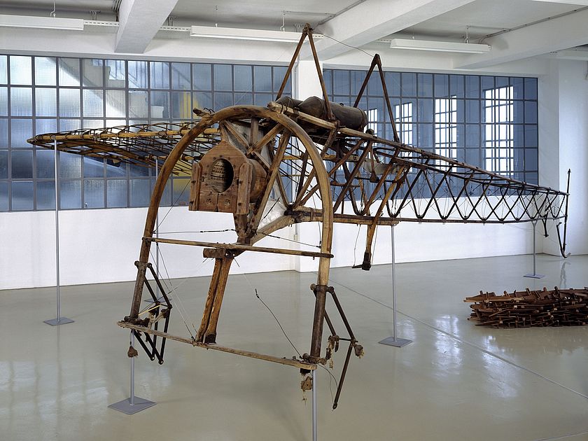 Motorflugzeug Vollmoeller in der Flugwerft Schleißheim.