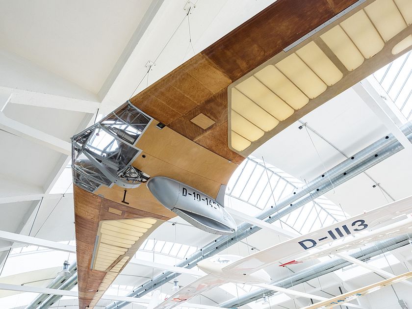 Nurflügelsegelflugzeug Horten H IV in der Flugwerft Schleißheim.